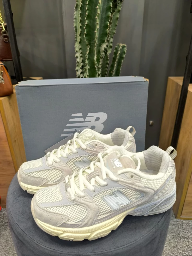 کتونی نیوبالانس 530